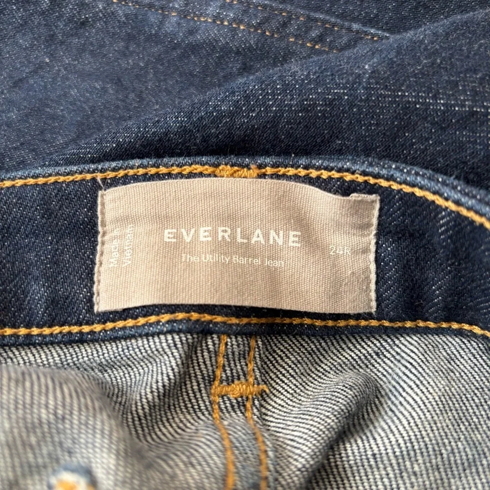 Everlane | The Utility Barrel Pant - Picture 3 of 3